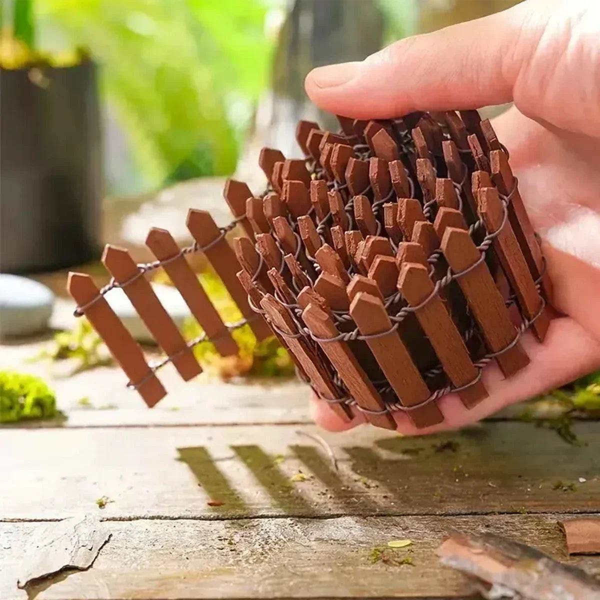 90cm Rectangular Fence Planter – Small Outdoor Succulent Garden Planter with Mini Wooden Fence for Decorative Gardening - UrbanSprout