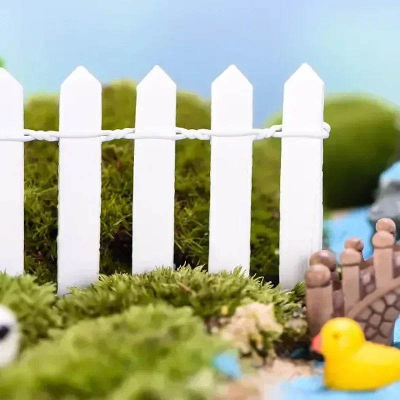 90cm Rectangular Fence Planter – Small Outdoor Succulent Garden Planter with Mini Wooden Fence for Decorative Gardening - UrbanSprout